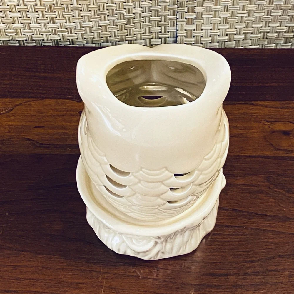 NWOT Cream Glazed Ceramic Owl Tea Light